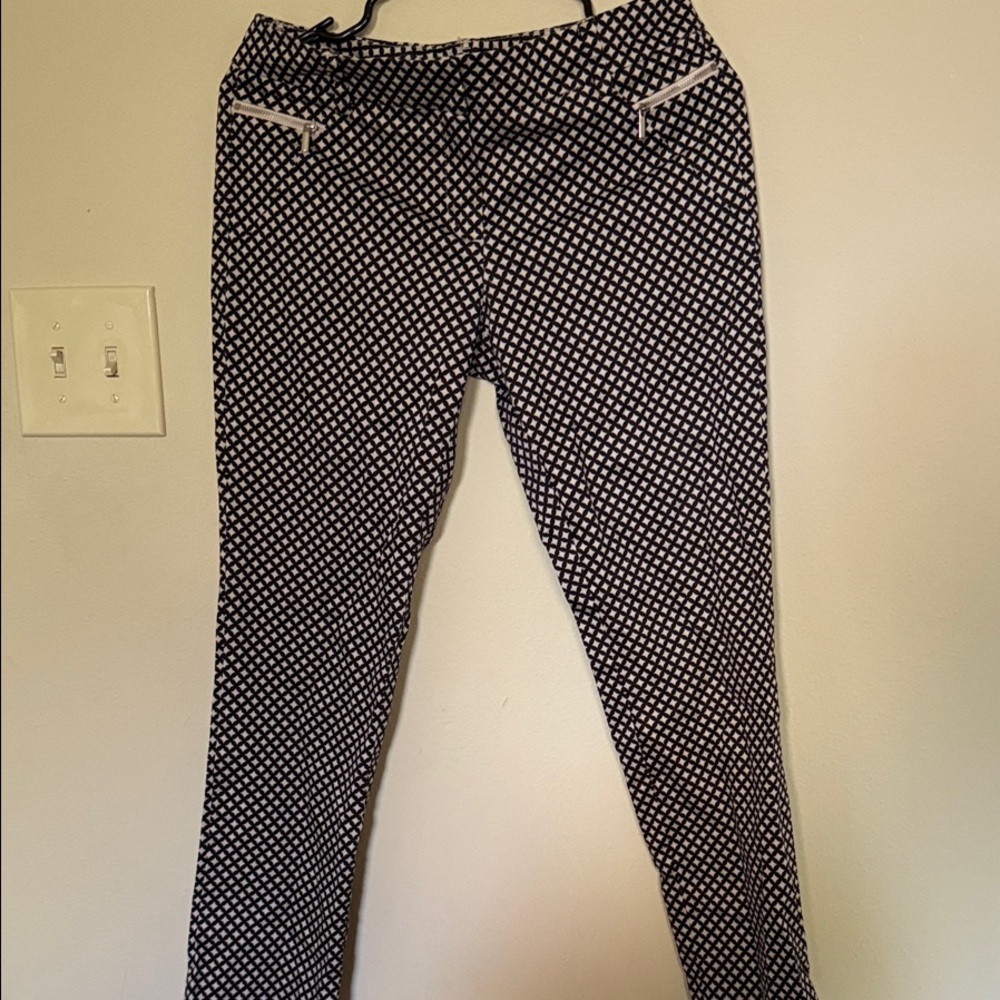 New York & Company Black and White Geometric Pants